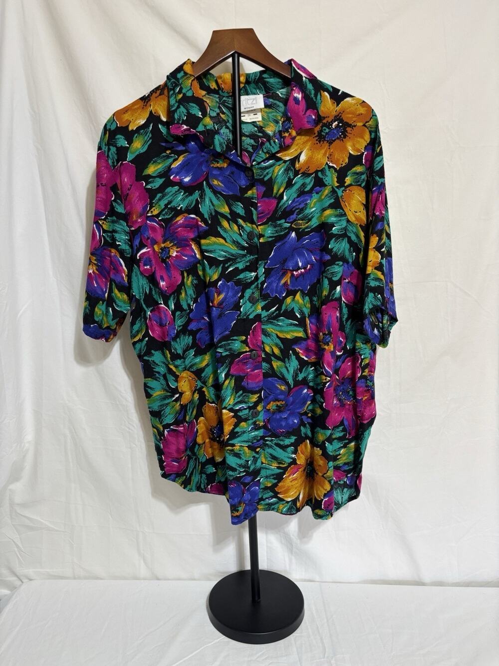Fritzi Woman 2X Bright Floral Blouse Black Multi Button Front Short Sleeve